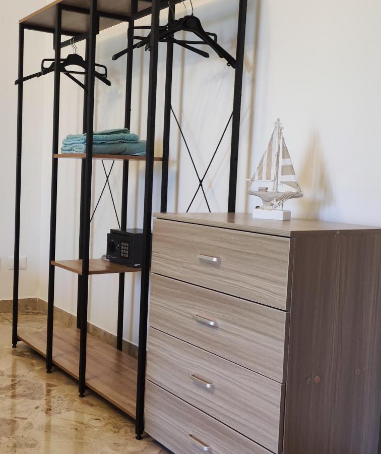 Amuni Rooms And Suite Lt 팔레르모 외부 사진